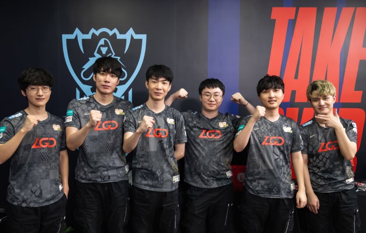 在万众期待 在万众期待