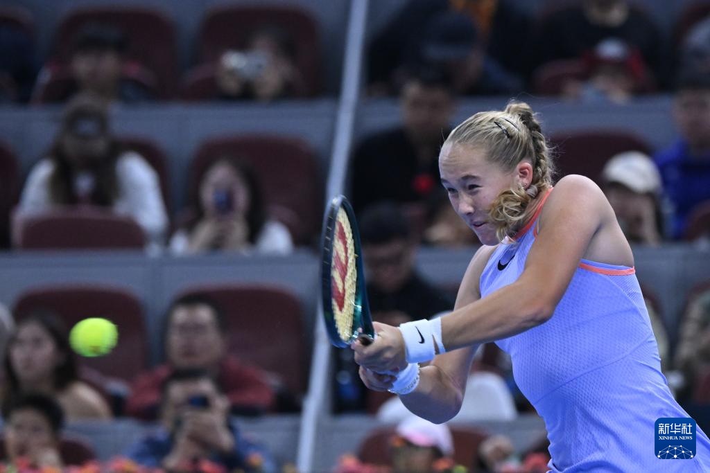 已成足坛共 已成足坛共